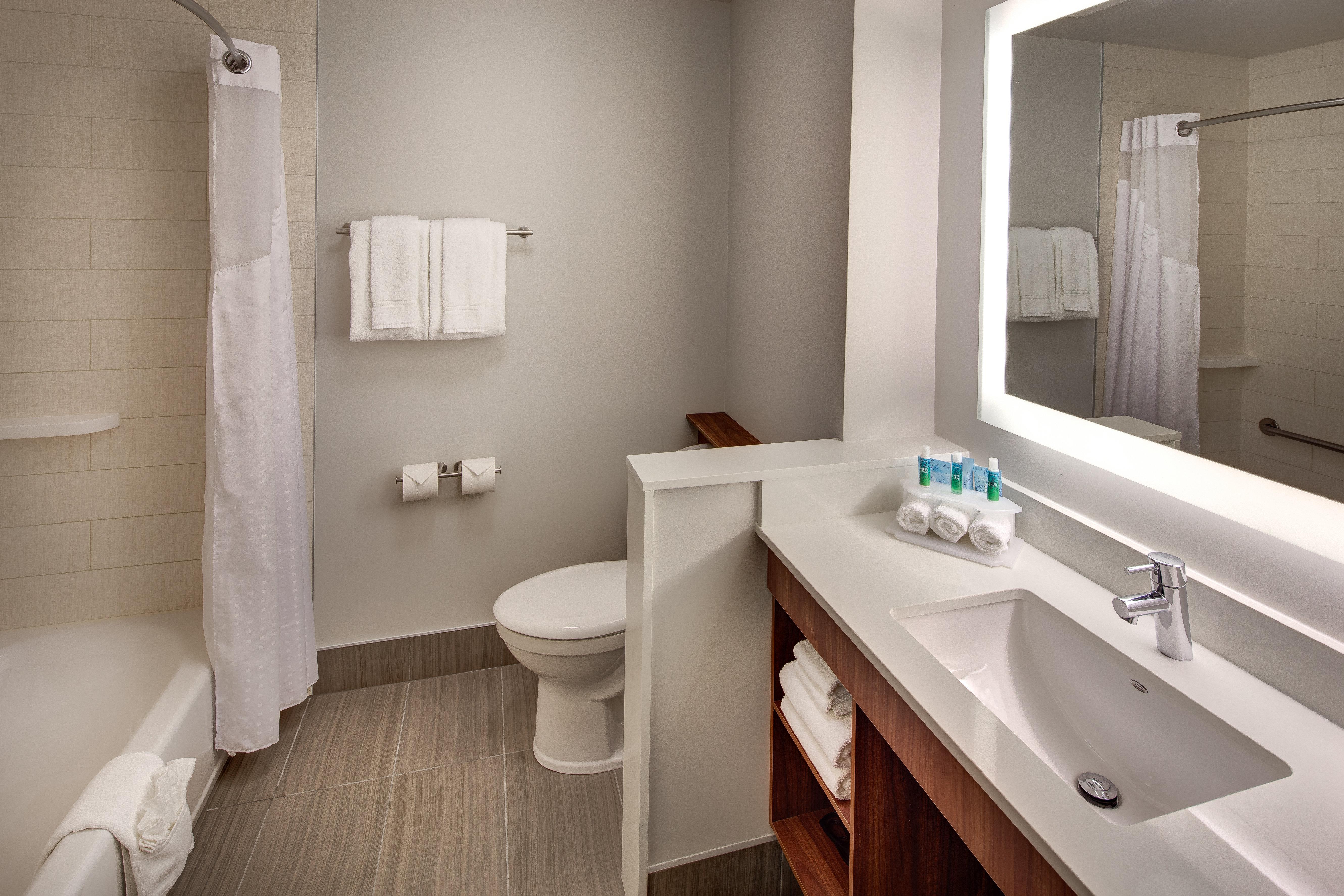 Holiday Inn Express & Suites Terrace By Ihg Extérieur photo