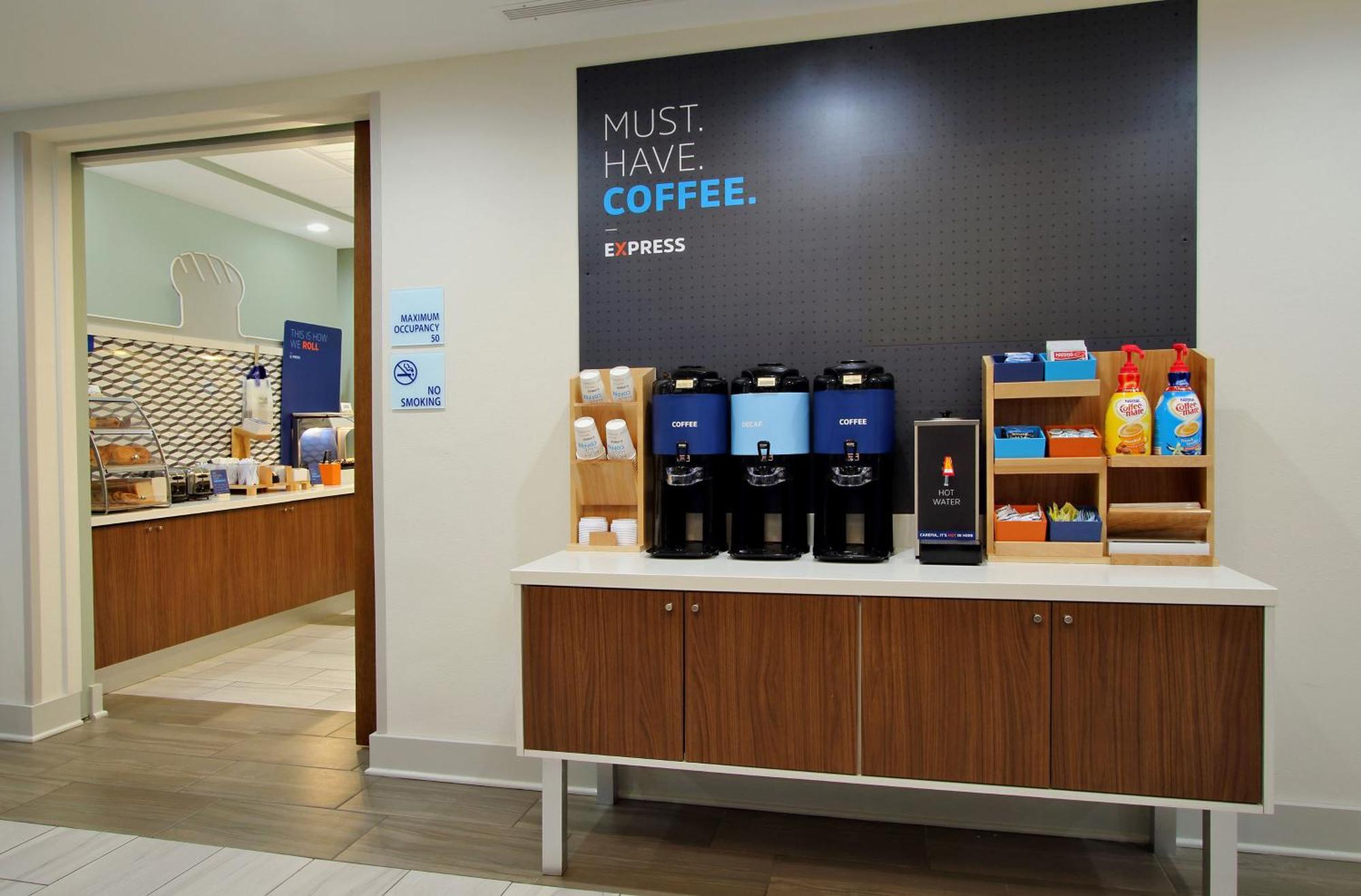 Holiday Inn Express & Suites Terrace By Ihg Extérieur photo