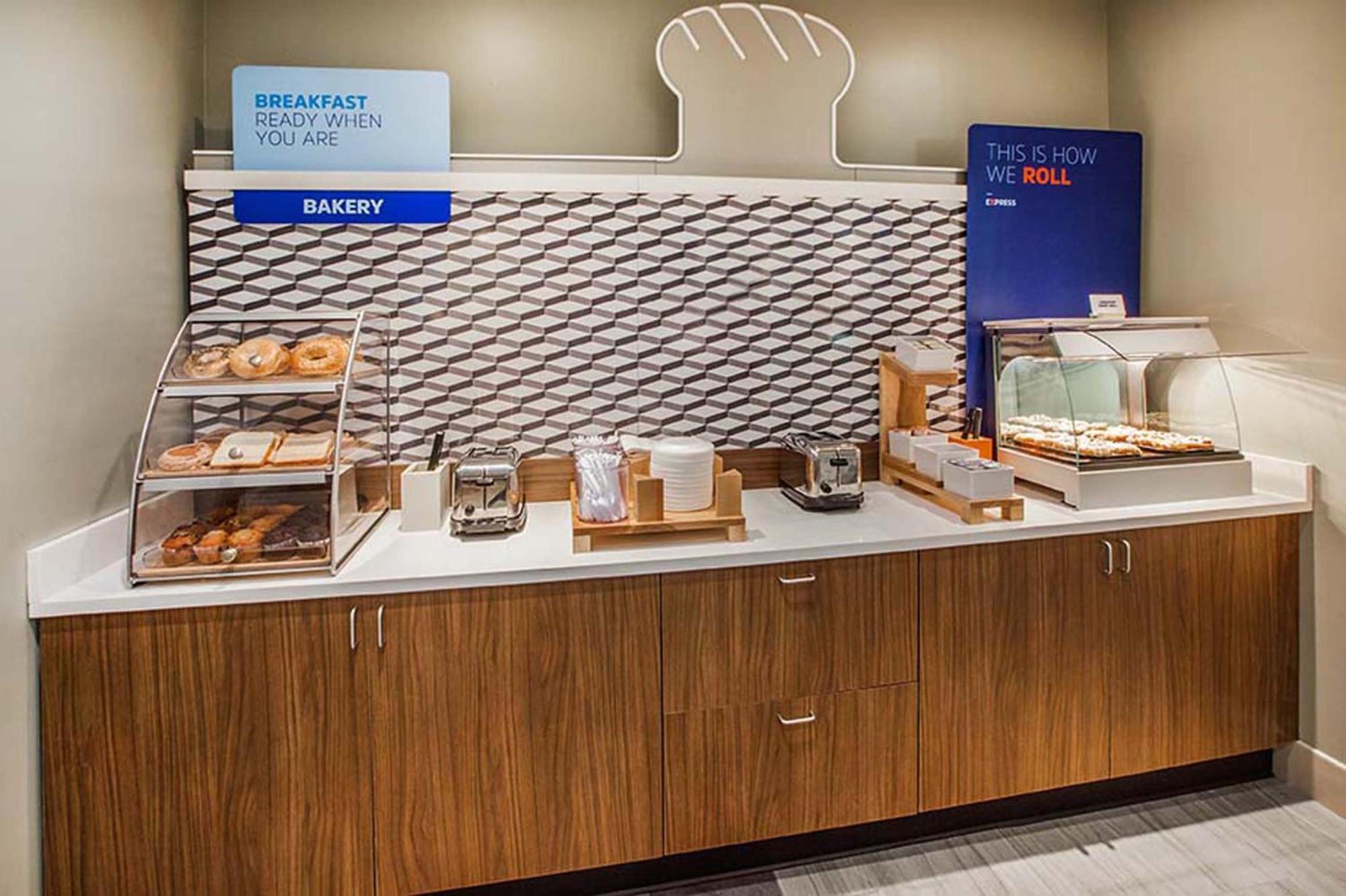 Holiday Inn Express & Suites Terrace By Ihg Extérieur photo